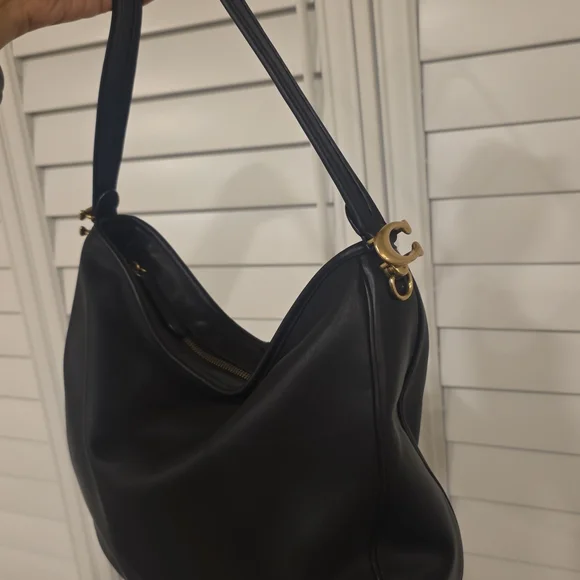 Coach Black Leather Shoulder Bag with Gold Accents - Picture 7 of 8